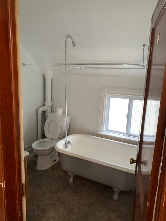 Building Photo - 3640 W 47th Pl Unit Upstairs Rental