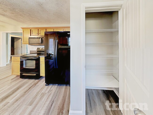 Photo - 110 Aretha Ct