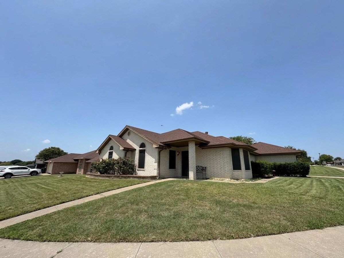 Photo - 3817 Oak Valley Dr