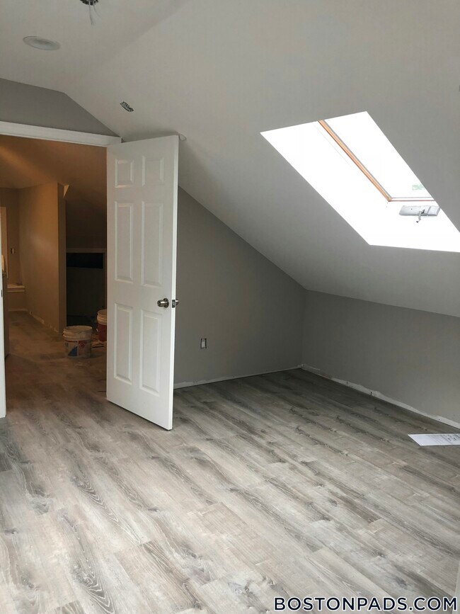 Photo - 39 Long Ave Unidad 2