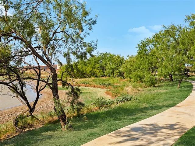 Photo - 420 Backcountry Dr