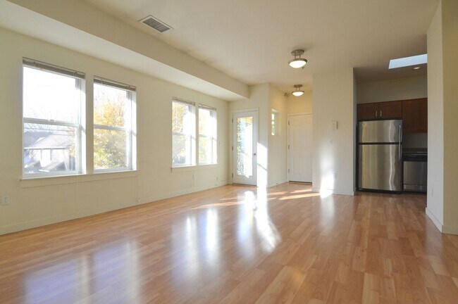 Photo - 2520 NE Rodney Ave Unit A