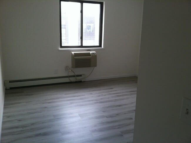 Photo - 792 Edgewood Ln Unit B8