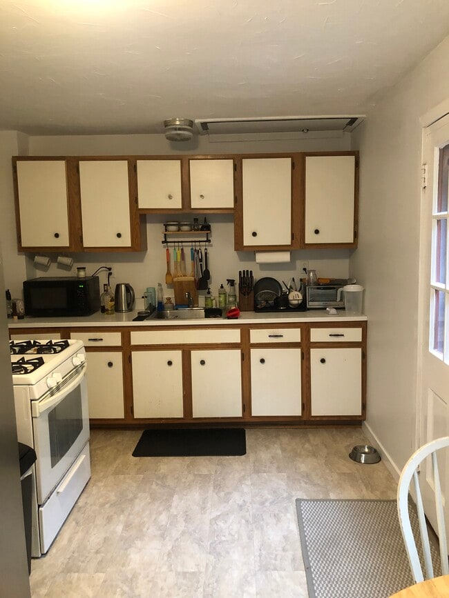 Photo - 43 Hemlock Rd Unit 43 Hemlock