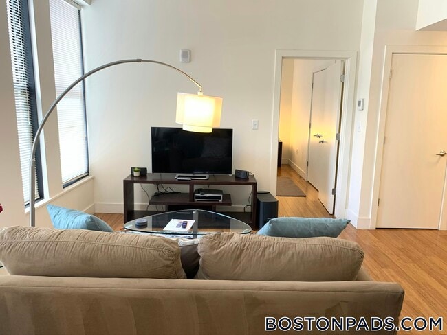 Photo - 8 Winter St Unit 702