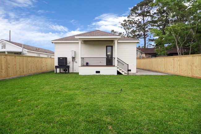 Photo - 820 Calvert St