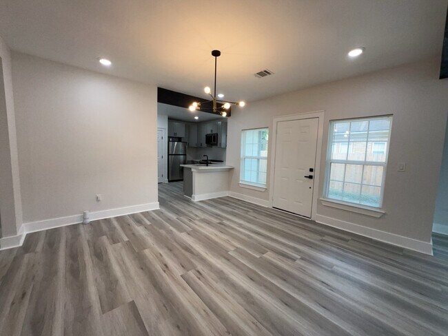 Photo - 224 Everton St