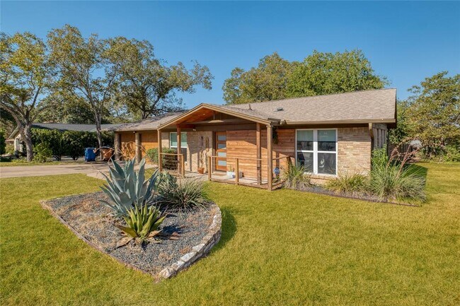 Building Photo - 600 Jetta Ct