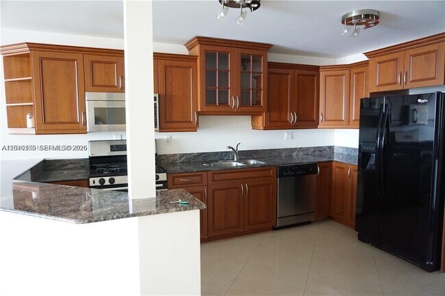 Building Photo - 3140 S Ocean Dr Unit 1510