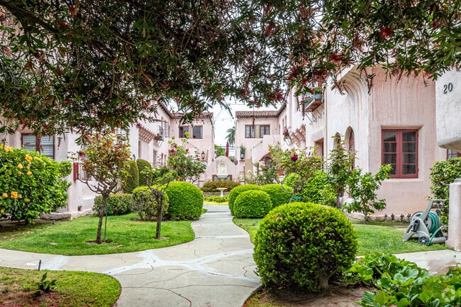 Photo - El Cordova Apartments