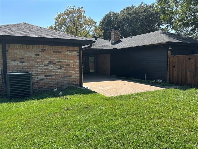 Photo - 1631 Centenary Dr