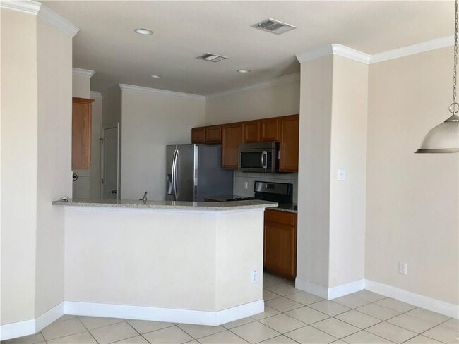 Photo - 700 Mandarin Flyway