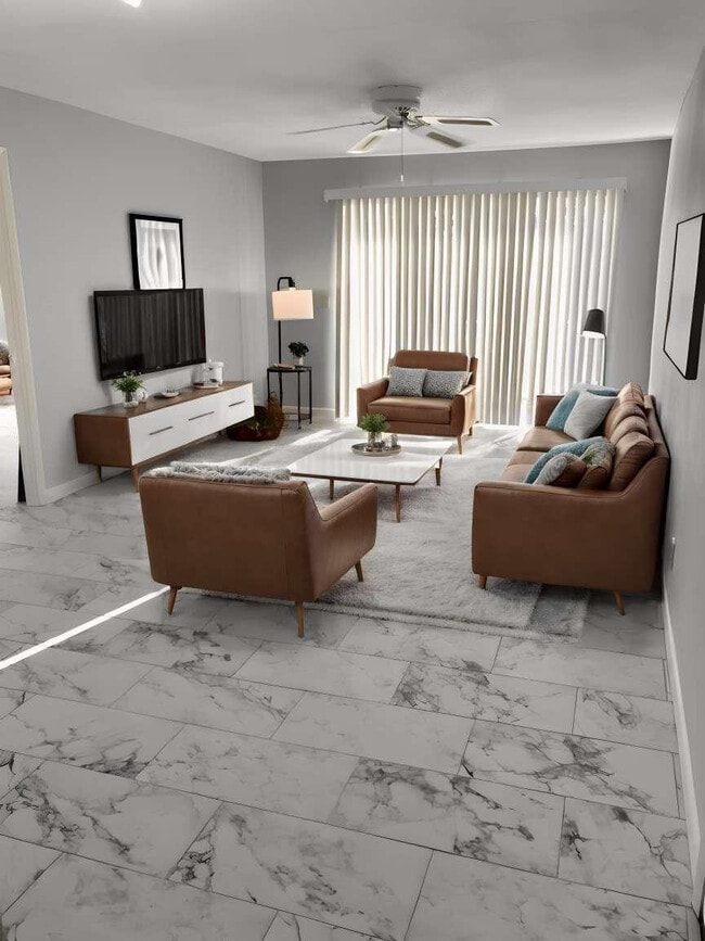 Photo - 317 Lake Evelyn Dr