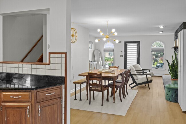 Photo - 106 Dawson Ave