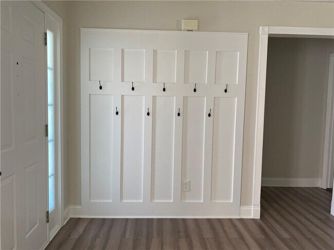 Photo - 900 Harbins View Dr