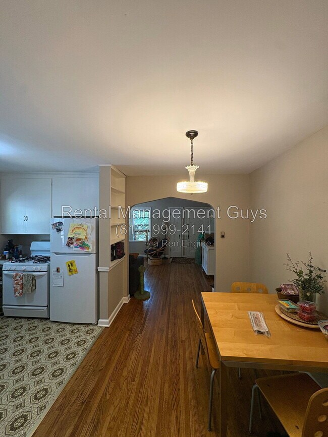 5100 Bloomington Ave