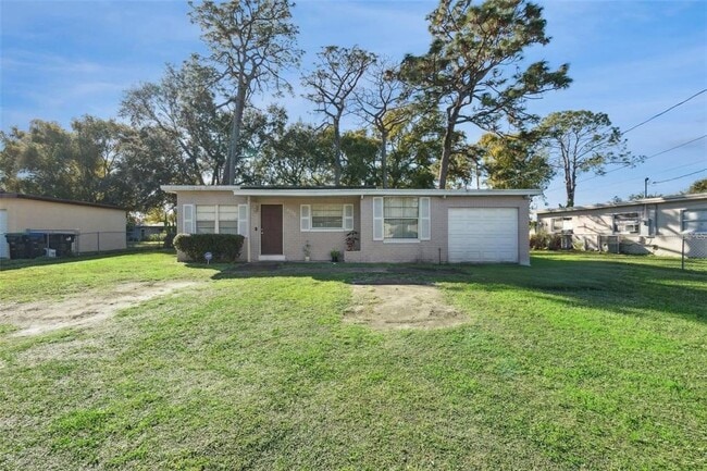 Building Photo - 4926 Deauville Dr