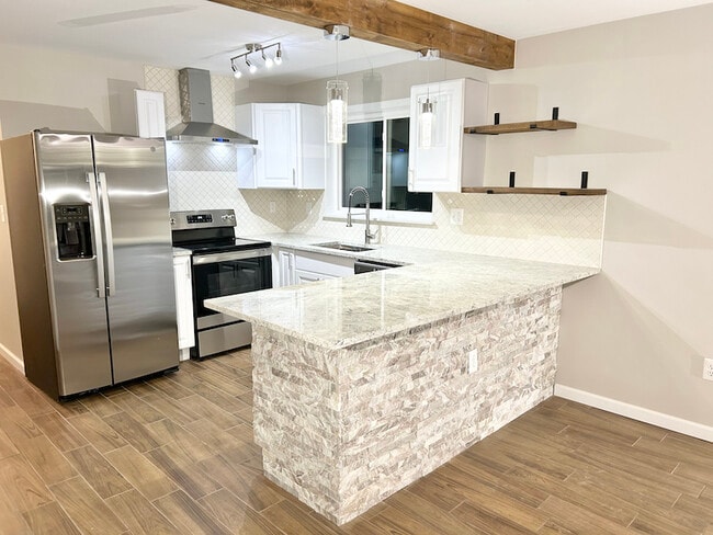 Photo - 72 Orphanage Rd Unit 2