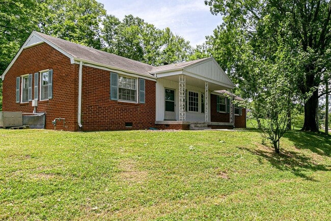 Photo - Cozy One Story, 3 bedroom, 2 baths, 1411 sqft