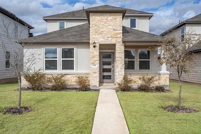 Building Photo - 848 Long Run