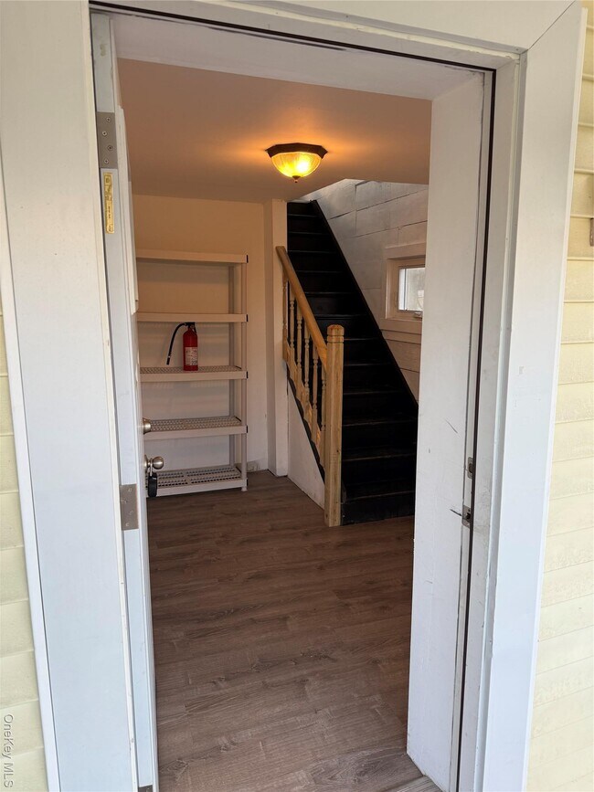 Photo - 619 Salt Point Turnpike