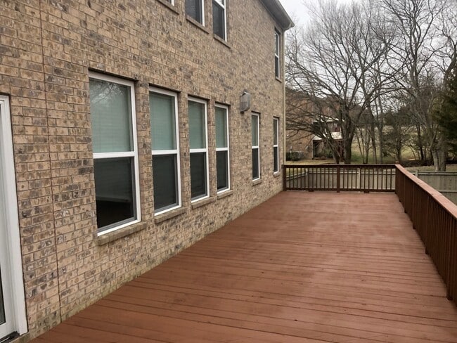 Deck - 93 Berry Hill Dr