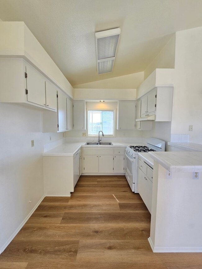 Photo - 21411 Hacienda Blvd Unidad 21411 Hacienda Blvd # C