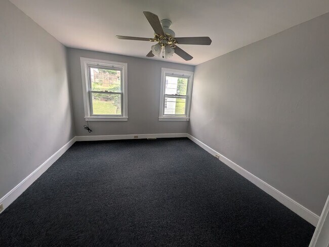 Photo - 10 Randall St