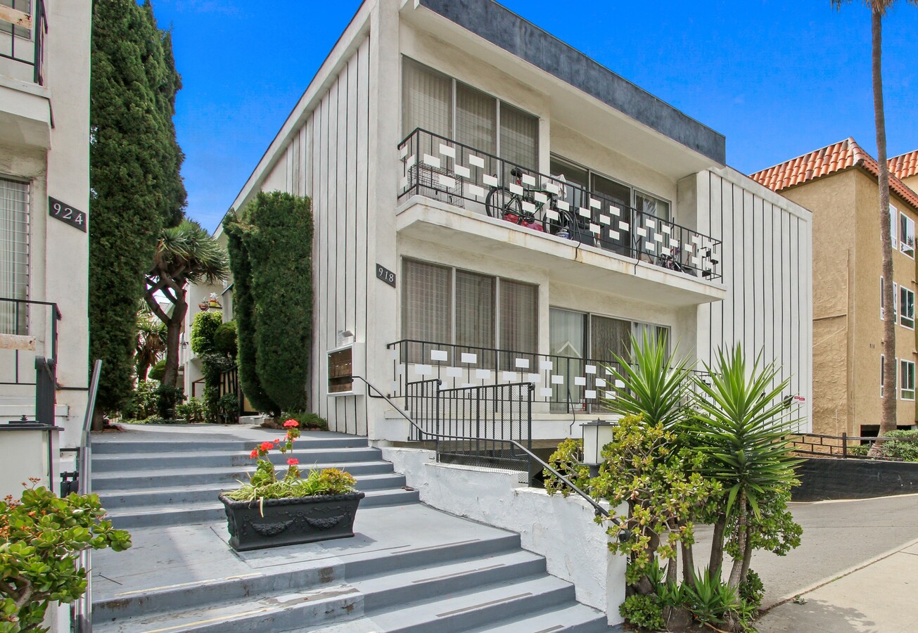 918 4th Street in Santa Monica - steps to ... - 918 4th Street in Santa Monica - steps to ... Apartments