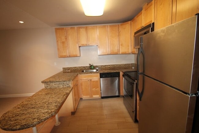 Photo - Lovely 1 Bedroom/1 Bathroom West Petaluma Condo Available Now