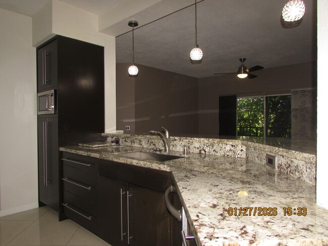 Photo - 350 Crestwood Cir Unit 302