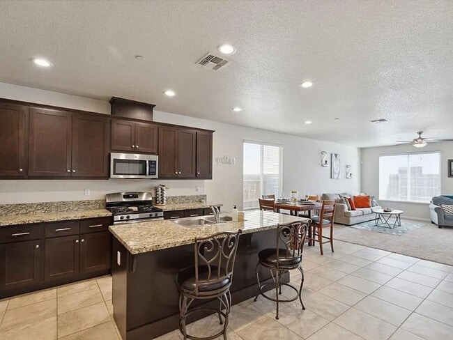 Photo - REDUCED!!! Lovely 3 Bedroom, 2 Bath Home For Rent