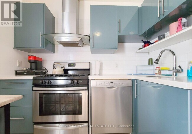 Photo - 261 Crawford St