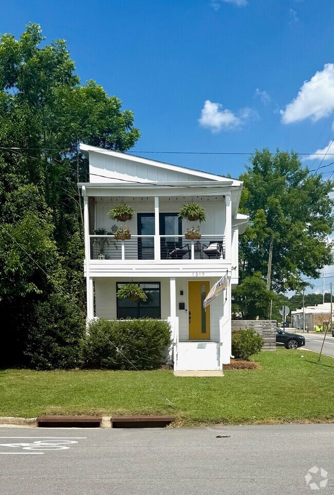 Building Photo - 1317 S Person St Rental
