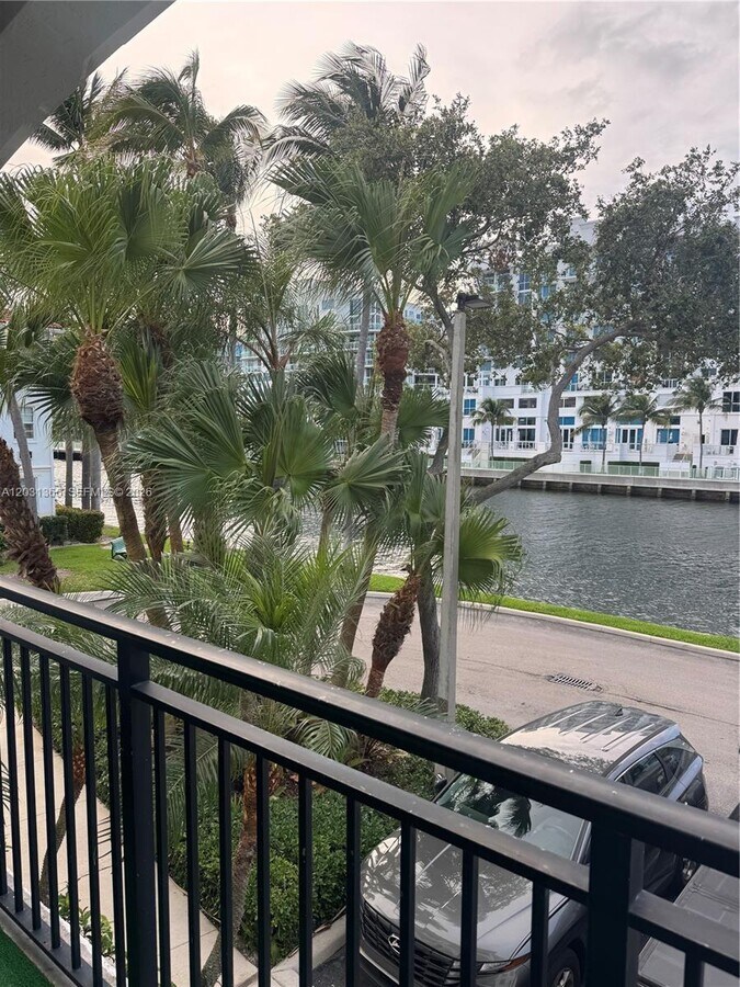 Photo - 3215 NE 184th St Unit 14203