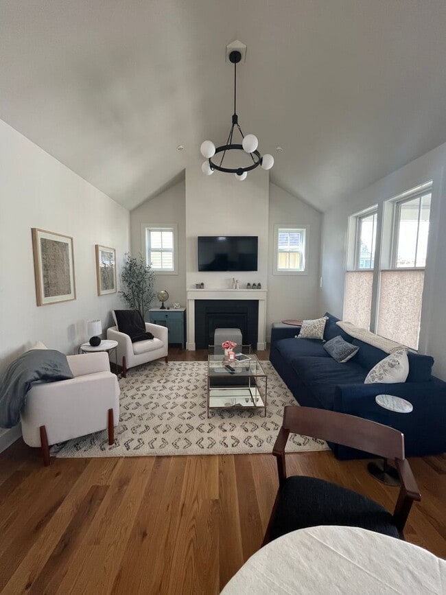 Photo - Furnished 2-bedroom 2 bath