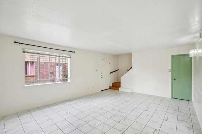 Photo - 8379 La Roche Ln