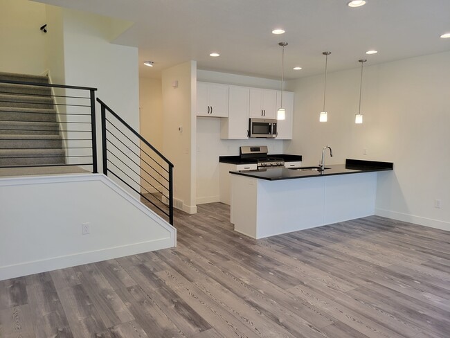 15068 S Wild Horse Way