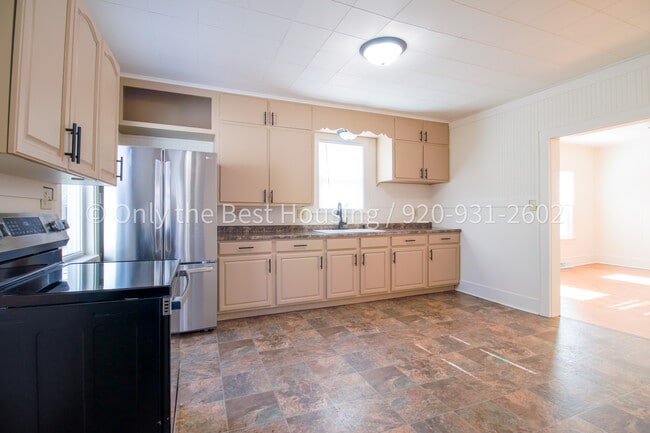 Building Photo - 728 Franklin St