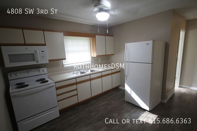 Photo - 4808 SW 3rd St