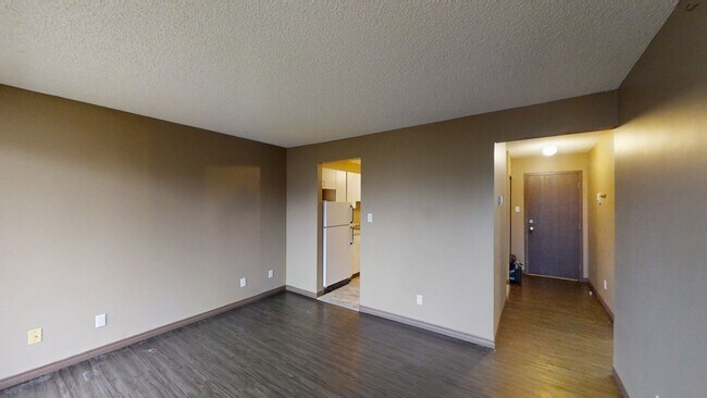Photo - 5117-5144 44 St Unit 206
