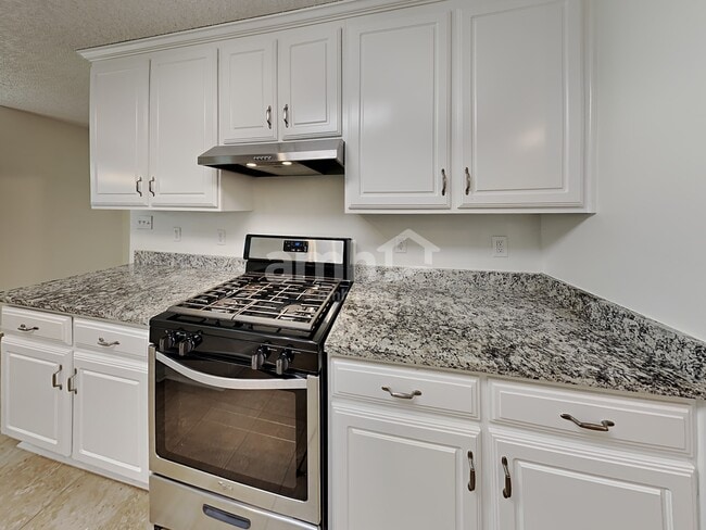 Photo - 361 Whitney Ln