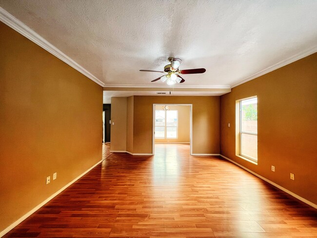 Photo - 6612 Piedra Quemada Rd NW