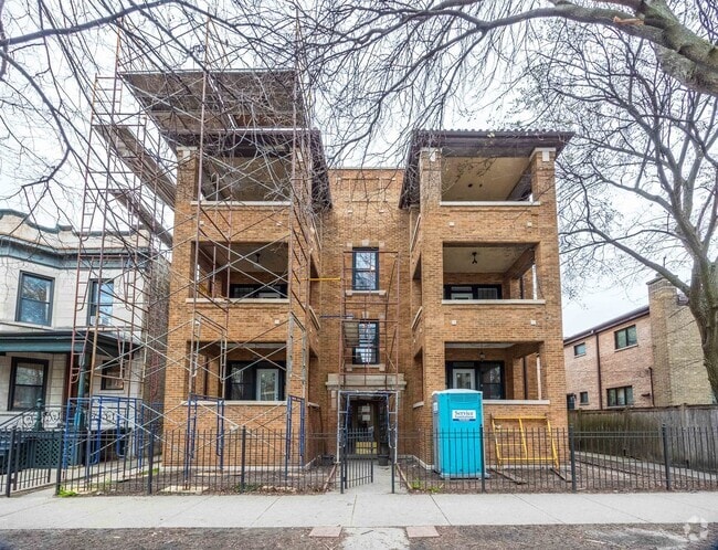 Building Photo - 4410 N Greenview Ave Unit 2N Rental