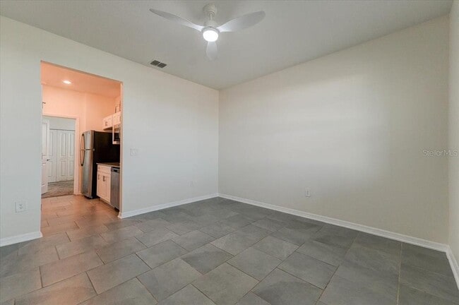 Photo - 680 Grove St