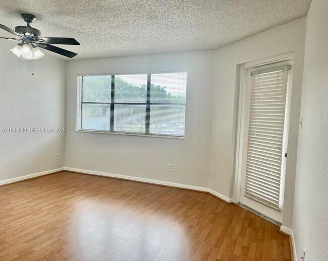 Photo - 540 S Park Rd Unidad 212-9