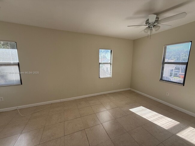 Photo - 423 53rd St Unit D