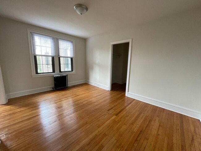 Photo - Victoria Arms Apartments