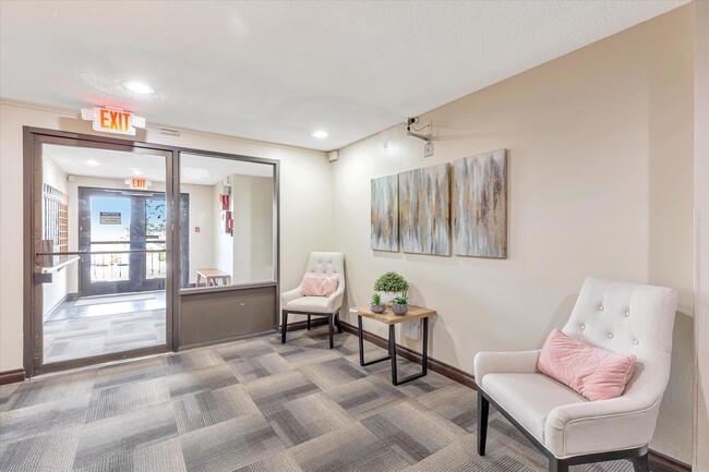 Photo - 3421 SW Roxbury St Unit 208