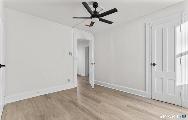 Photo - 32 Lamberton St Unit 2